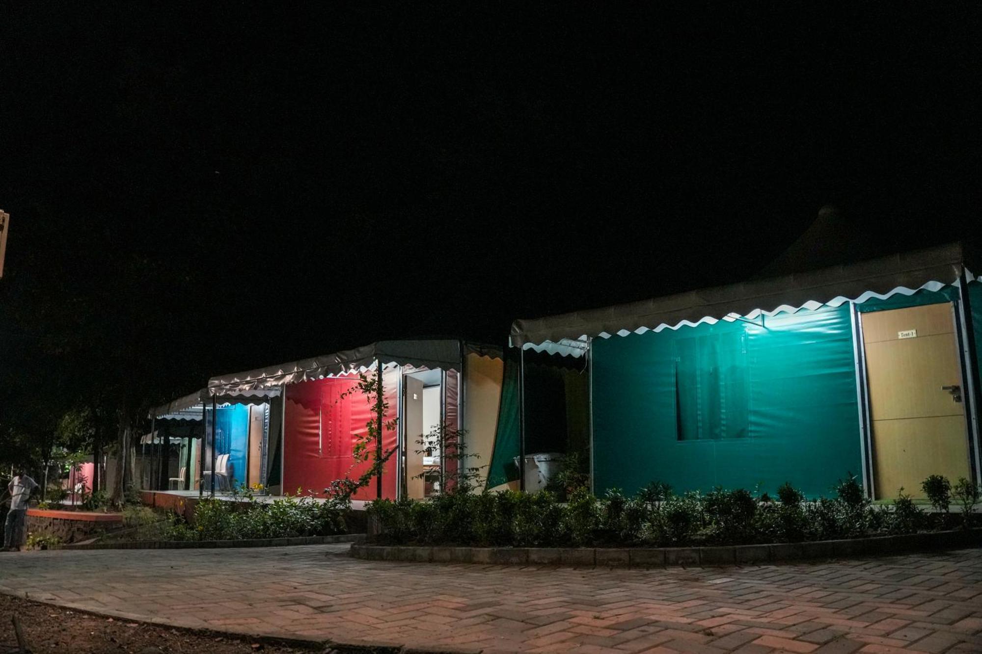 Vits Roccia Hill Resort And Adventure Park, Navapur Songadh Exteriér fotografie